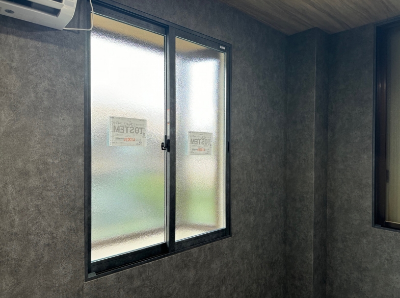 出窓内窓取り付け